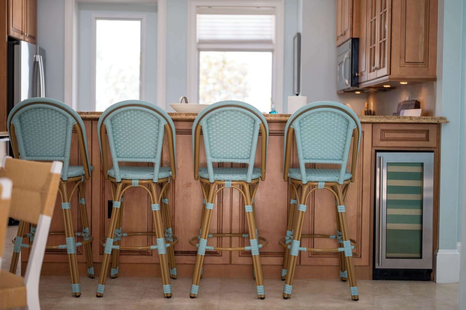 Breakfast bar perfect for casual dining