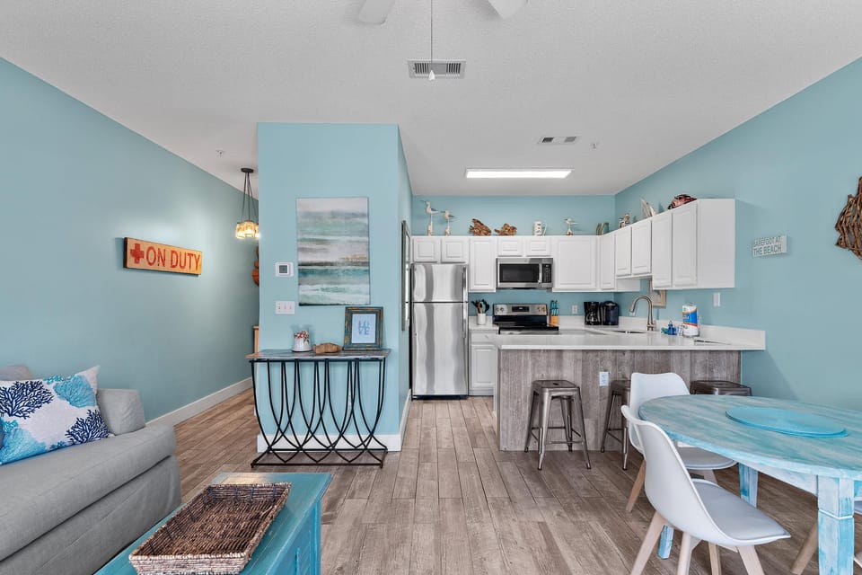 Condo, 1 King Bed with Sofa bed (Caribbean Dunes 105) | Private kitchen