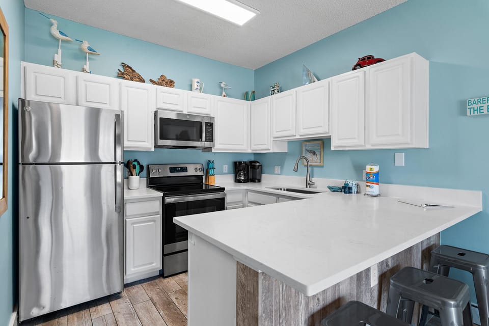 Condo, 1 King Bed with Sofa bed (Caribbean Dunes 105) | Private kitchen