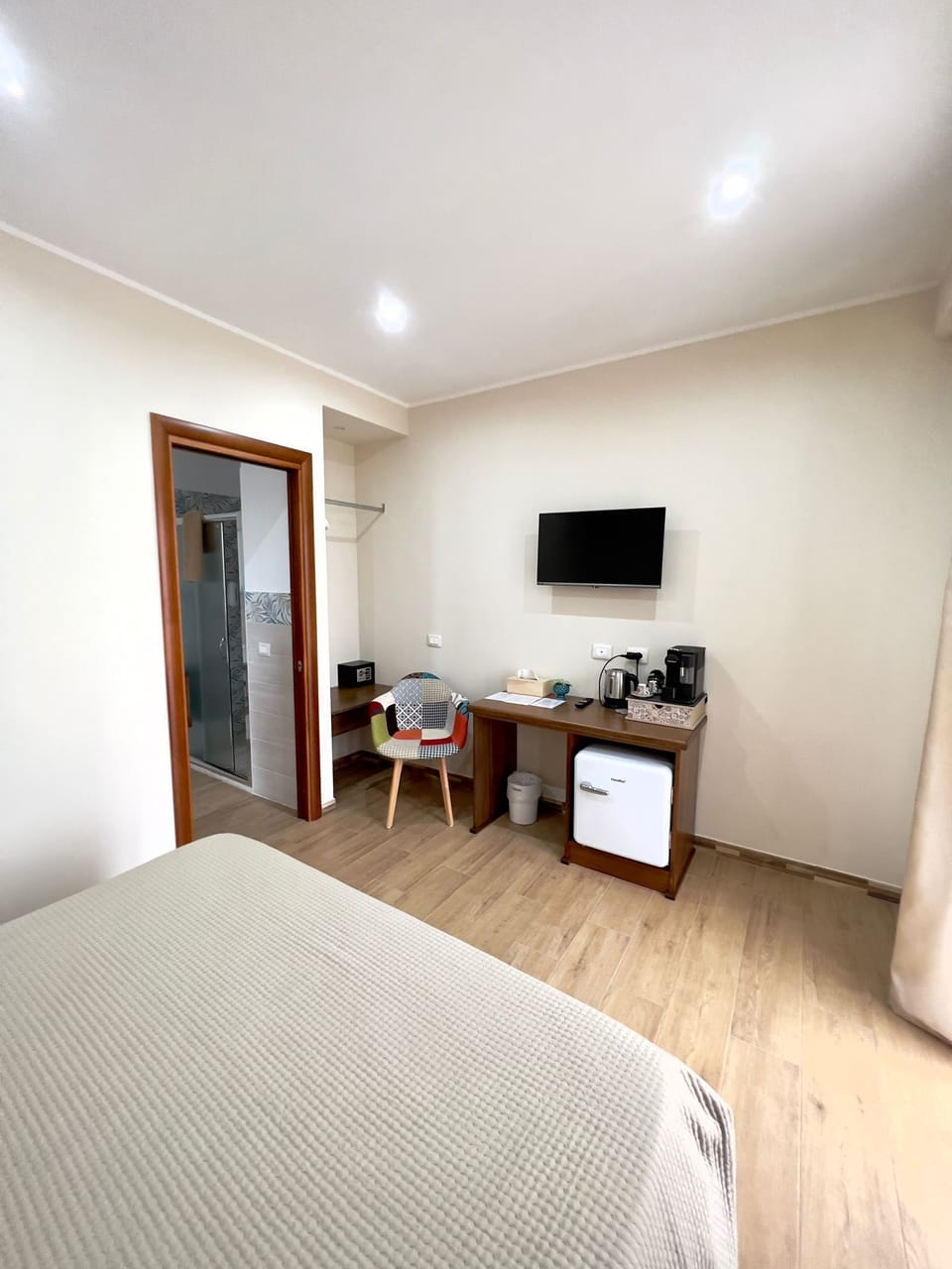 In-room safe, blackout drapes, soundproofing, free WiFi