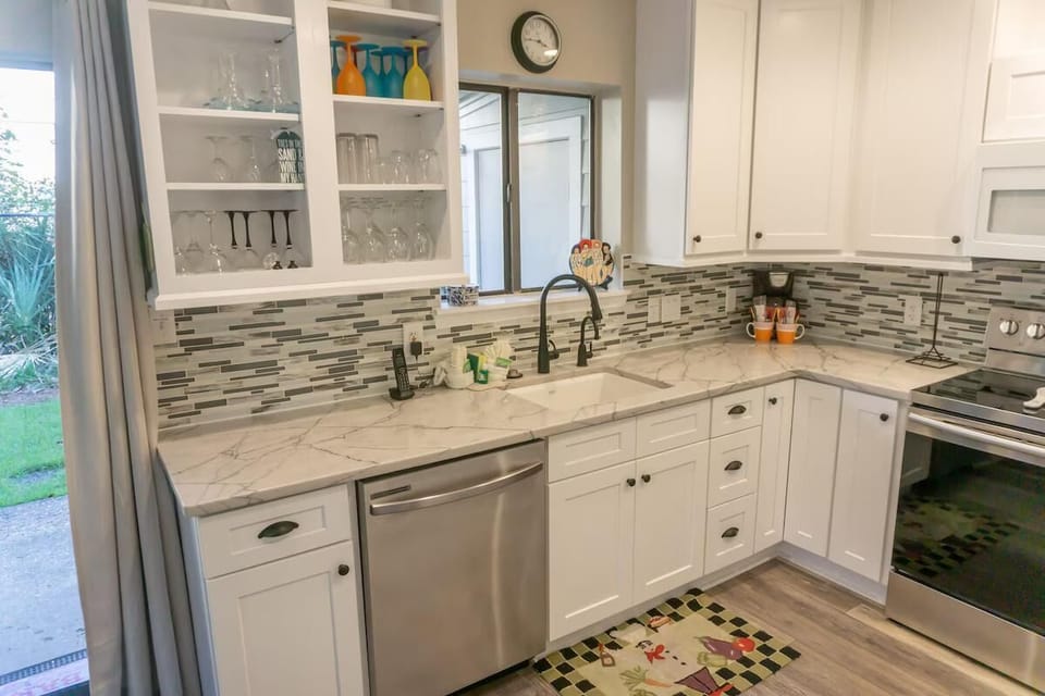 House, Multiple Beds (Gulf Winds East #34) | Private kitchen