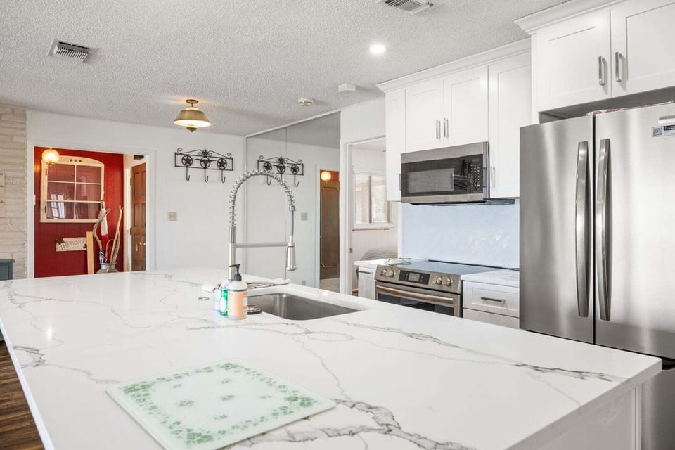 Kitchen island