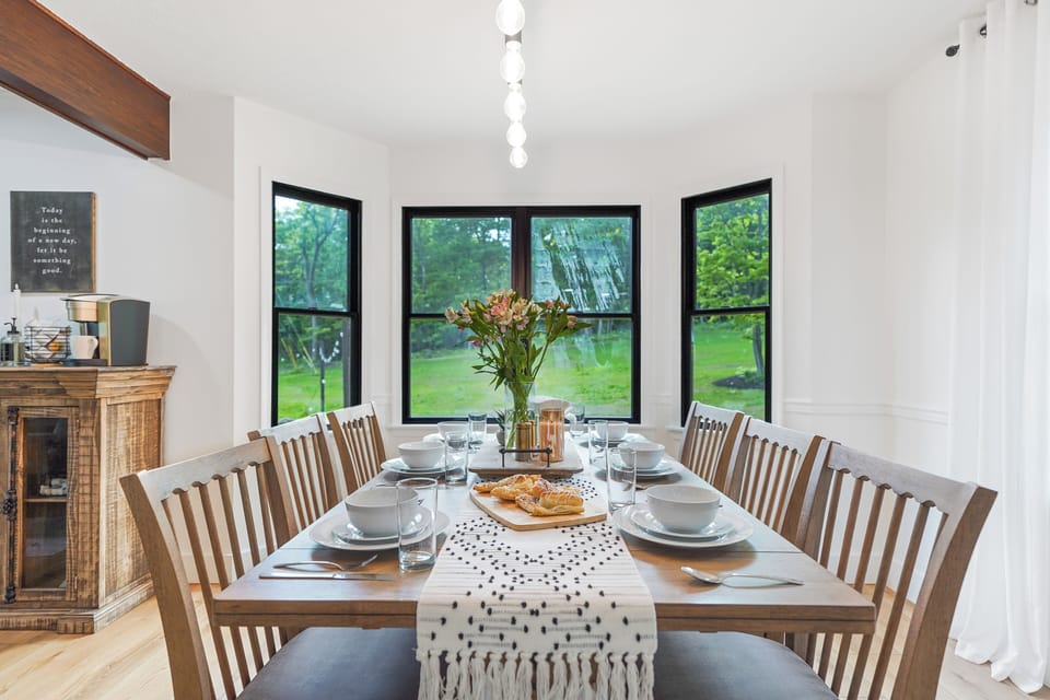 This beautiful dining table seats 6