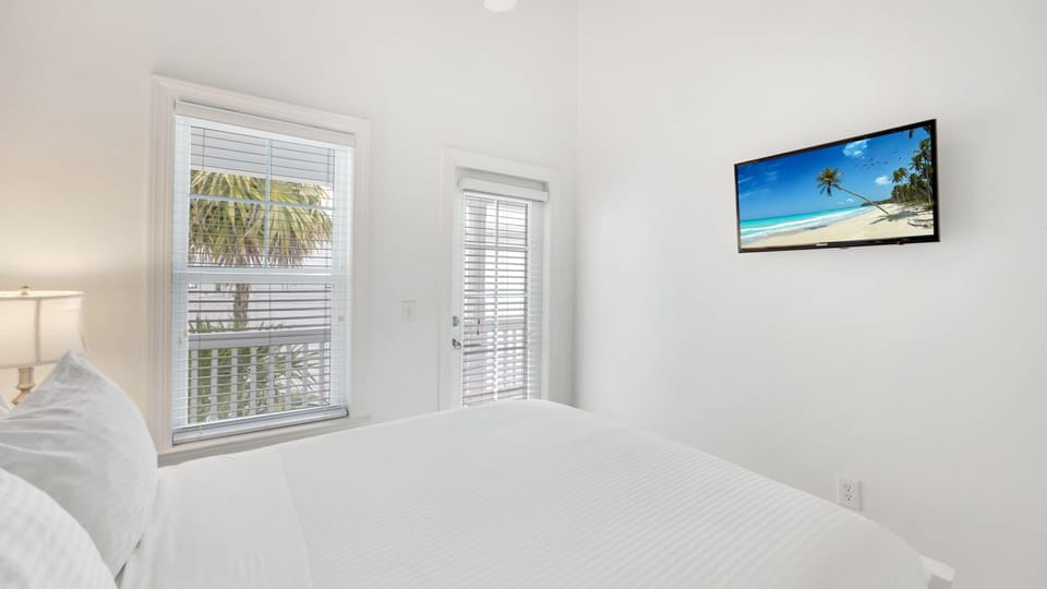 Villa, Multiple Beds (Waterfront) | Premium bedding, pillowtop beds, in-room safe, desk