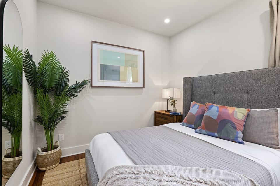 Bedroom 4 | 1 Queen Bed | Memory Foam Mattress | First Floor