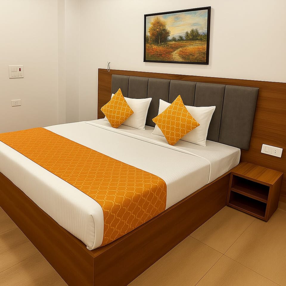 Deluxe Room | Desk, laptop workspace, free WiFi, bed sheets