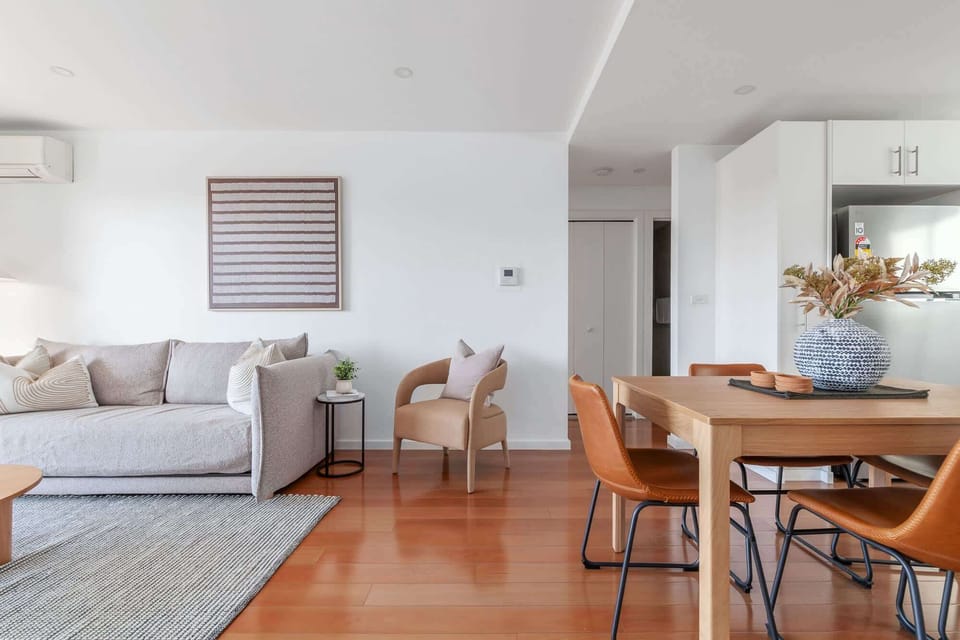 Living Area/Dining Area