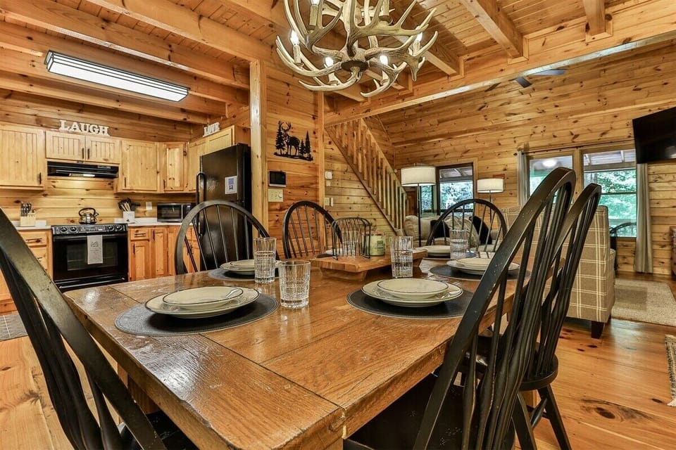 Open Floor Plan Perfect For Serving