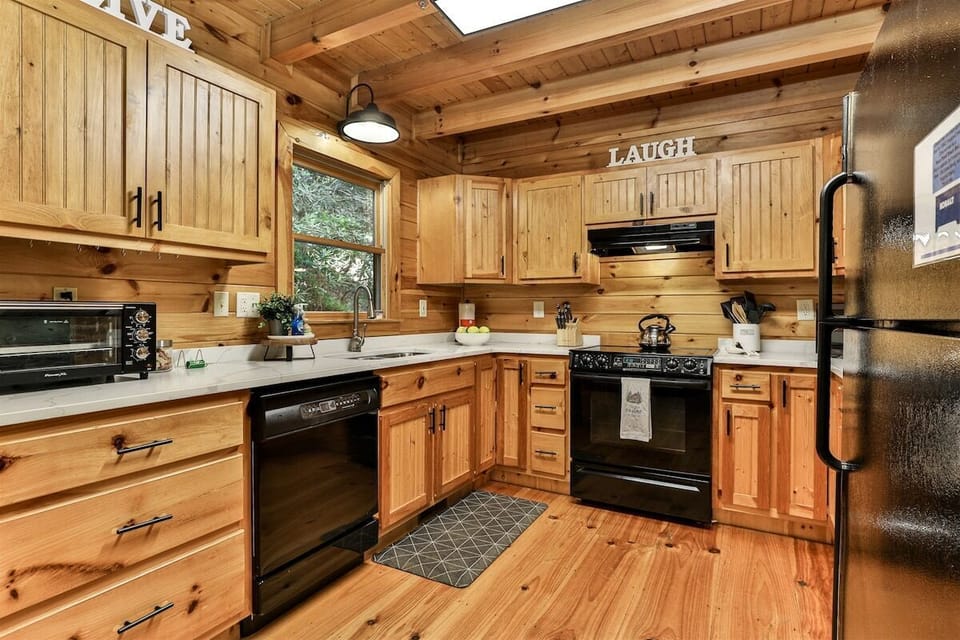 Fully Stocked Kitchen