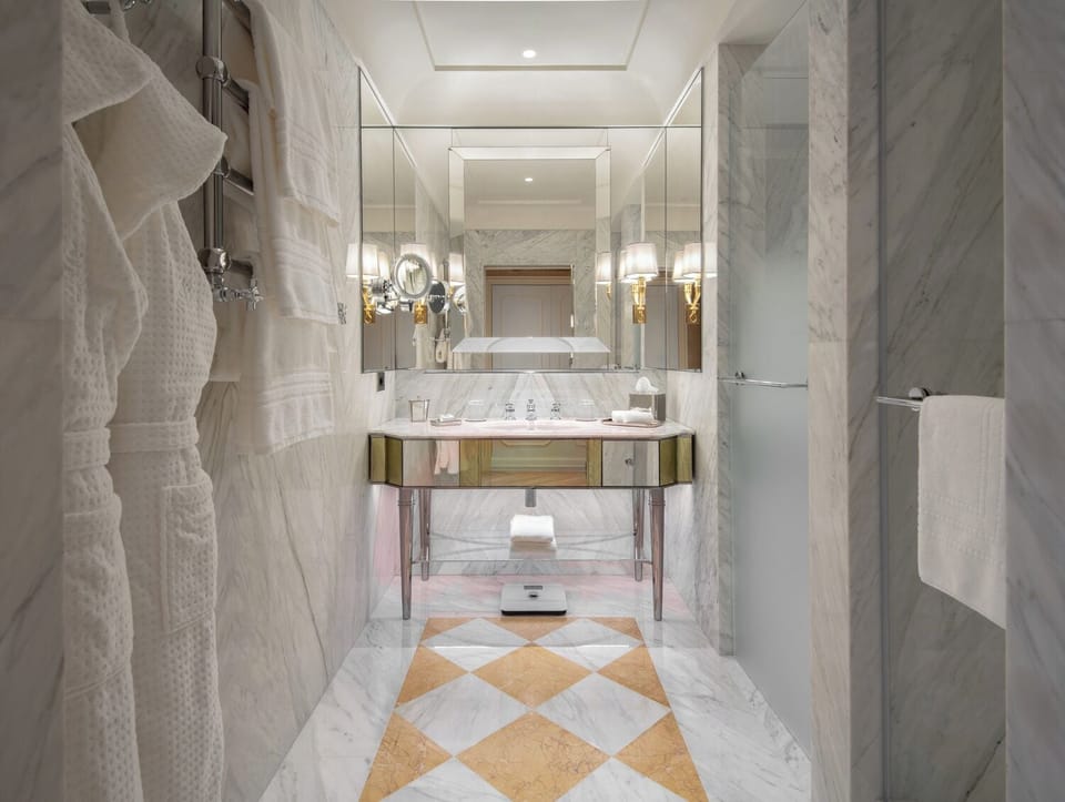 Combined shower/tub, free toiletries, hair dryer, bathrobes