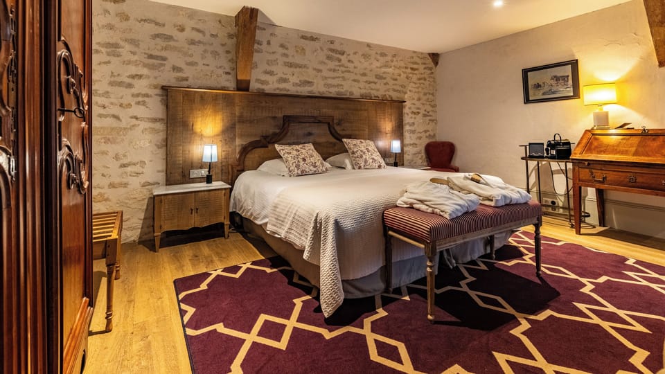 Deluxe Double Room | Blackout drapes, free WiFi, bed sheets
