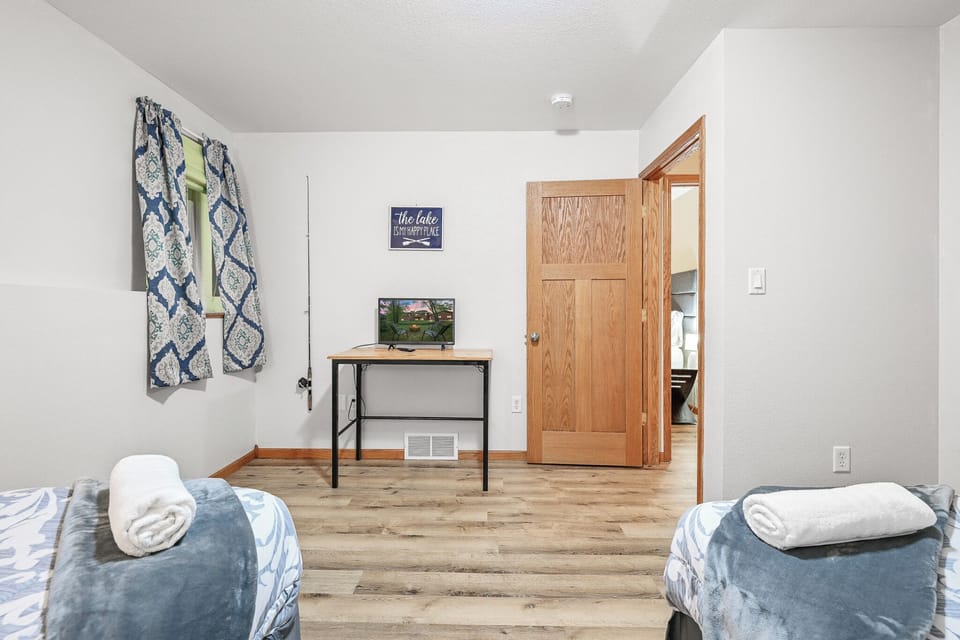 Bedroom #3: Charming twin room ideal for sharing.