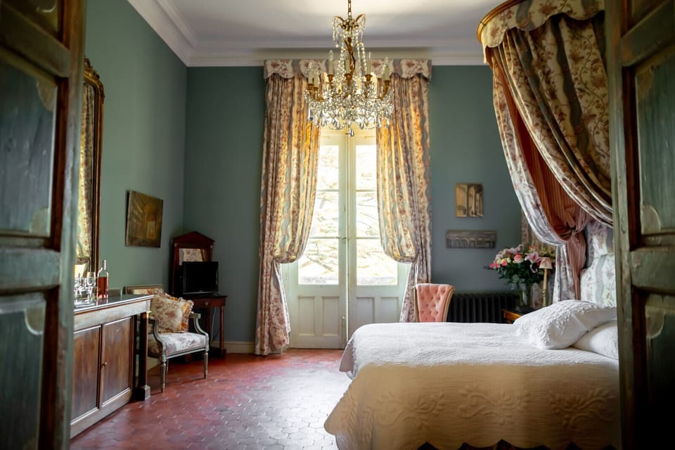 Deluxe Double Room | Premium bedding, in-room safe, desk, iron/ironing board