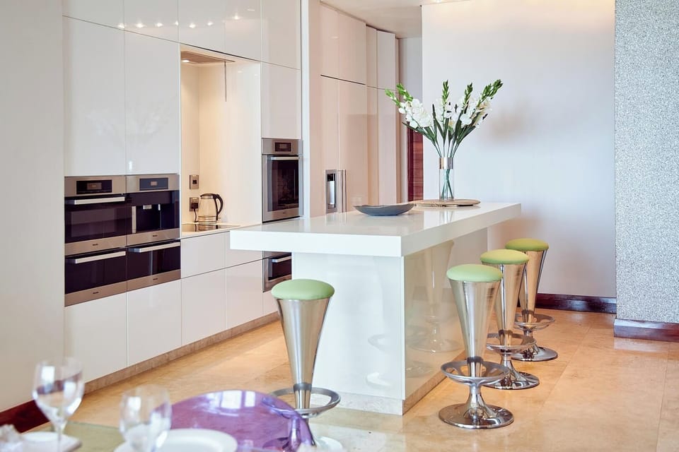 La Montagne - Panoramic Ocean View Penthouse 712 (1770)