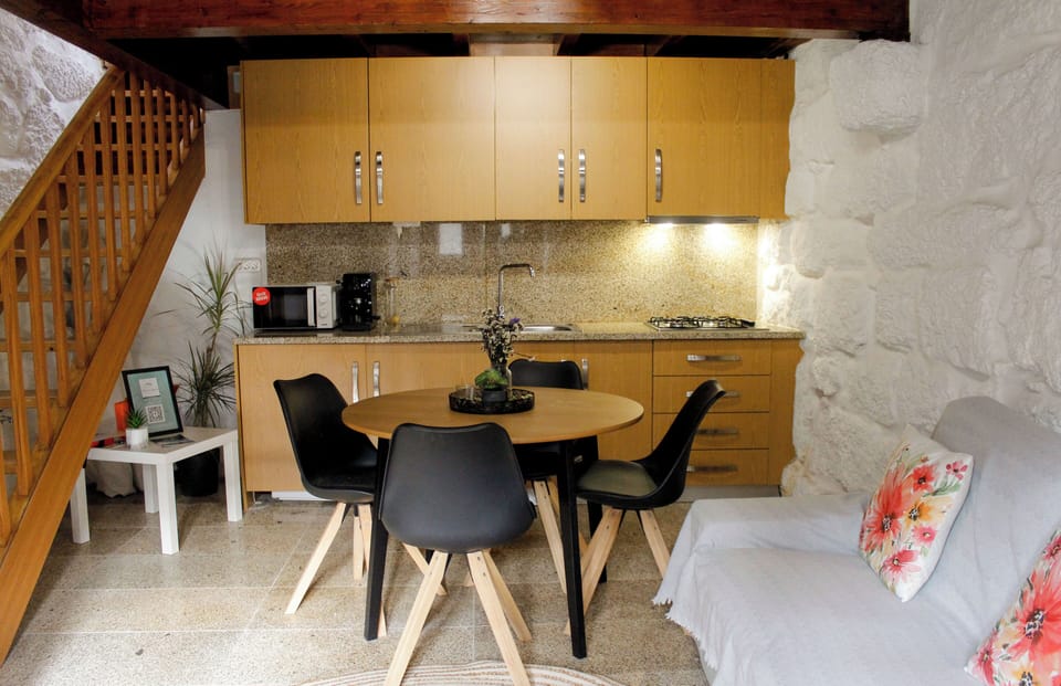 House, Balcony, Garden View | Soundproofing, free cribs/infant beds, free WiFi, bed sheets