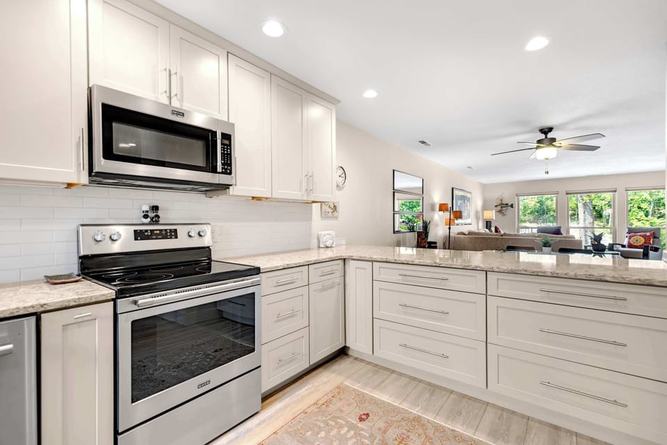 Fully equipped kitchen