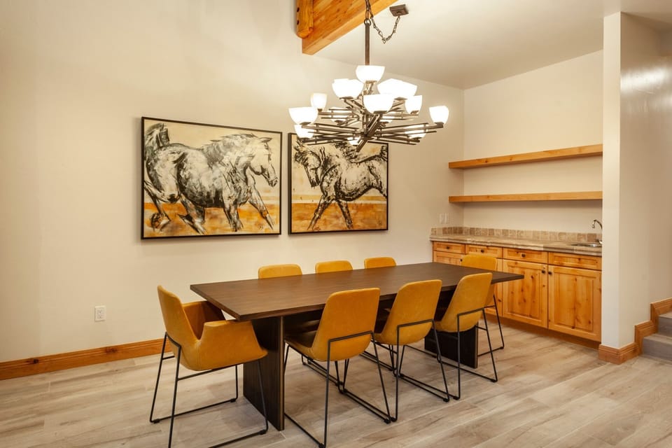Condo, 4 Bedrooms | Dining