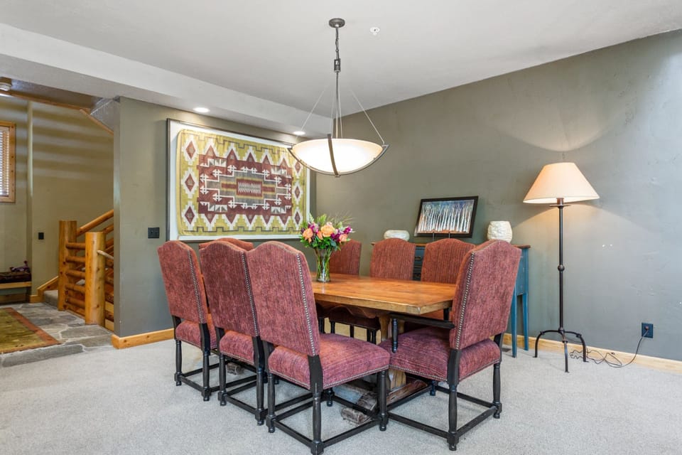 Condo, 4 Bedrooms | Dining