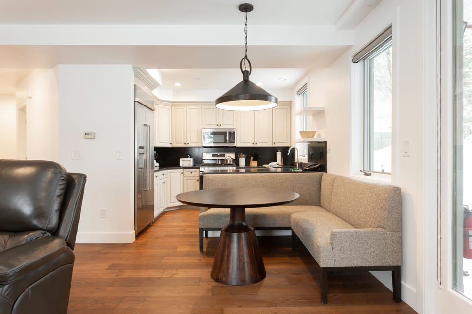 Condo, 1 Bedroom | Interior