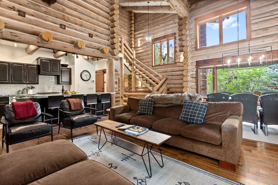 Condo, 3 Bedrooms | Living area | Smart TV