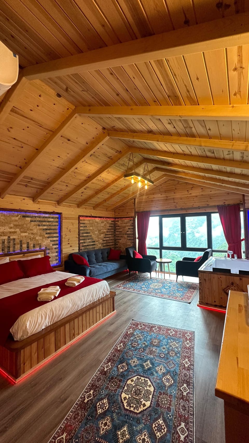 Bungalow, Mountain View | Free WiFi