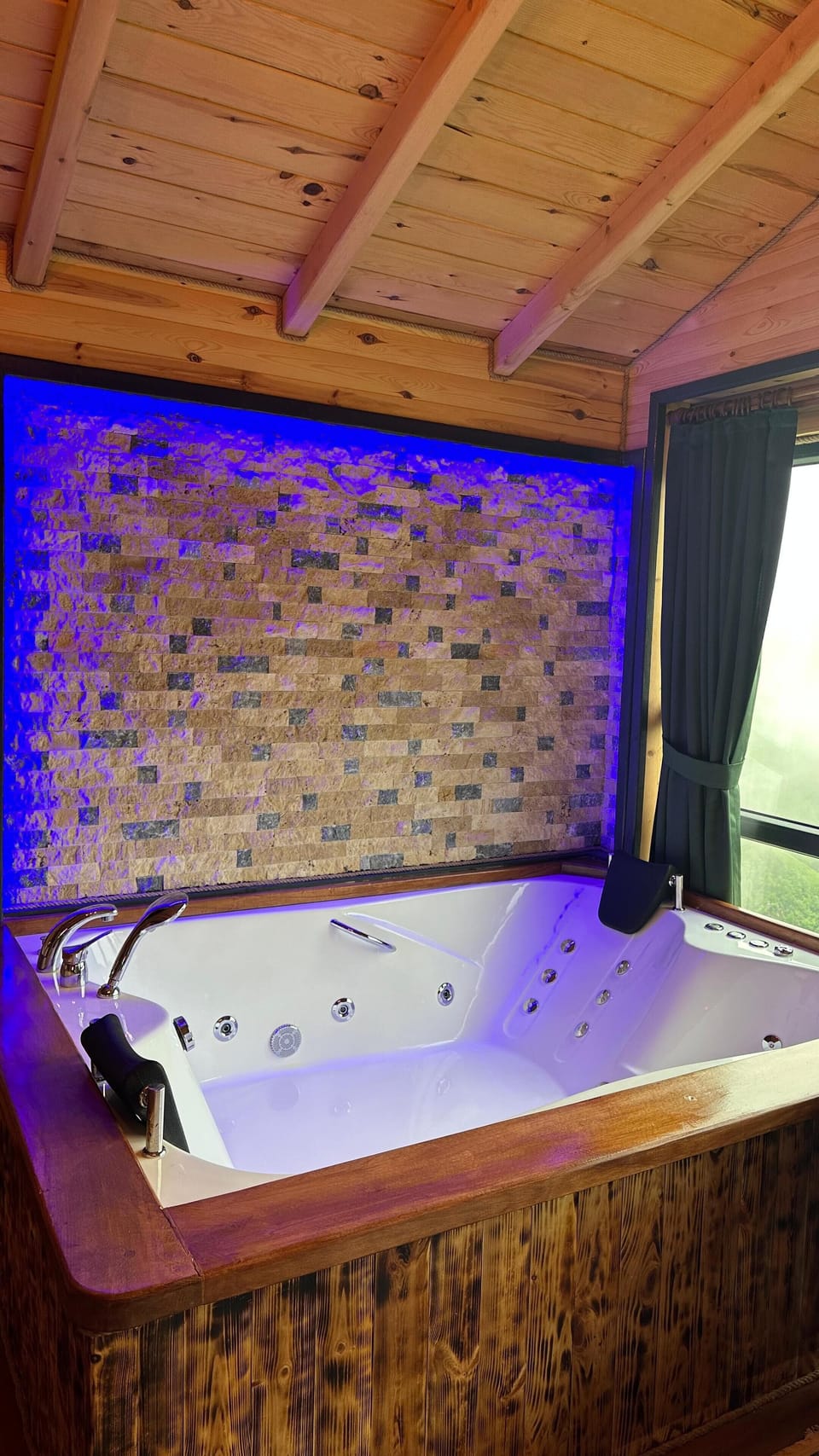 Bungalow, Mountain View | Free WiFi