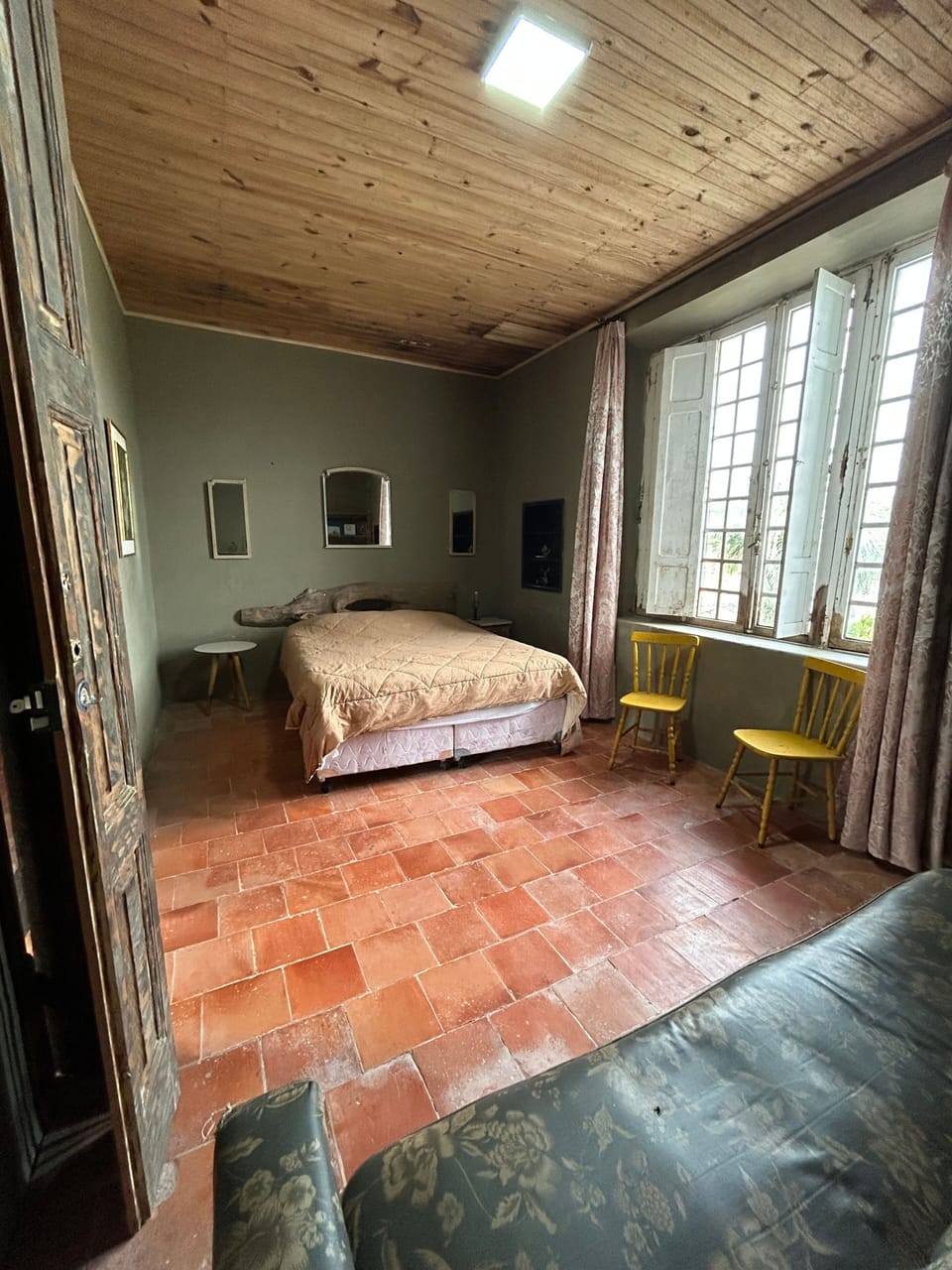 House | Iron/ironing board, free WiFi
