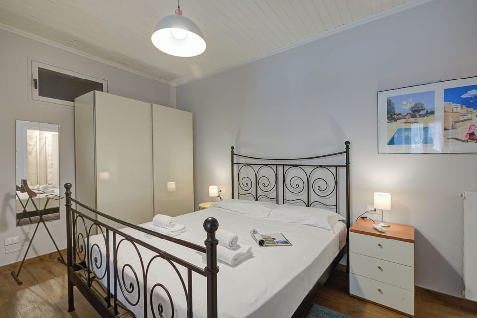 Family Apartment, 1 Bedroom, Air conditioning (Vicky Loft Gardone-relax & Vittoriale) | 1 bedroom