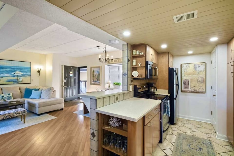 Fully-stocked kitchen