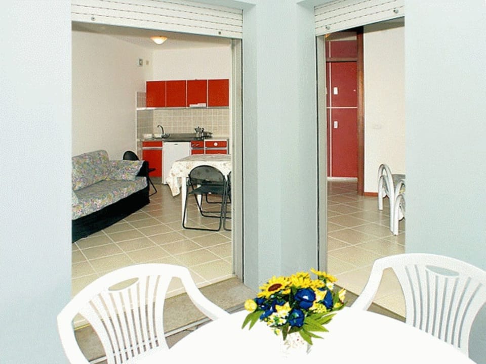 Apartment, 1 Bedroom, Balcony | Living room