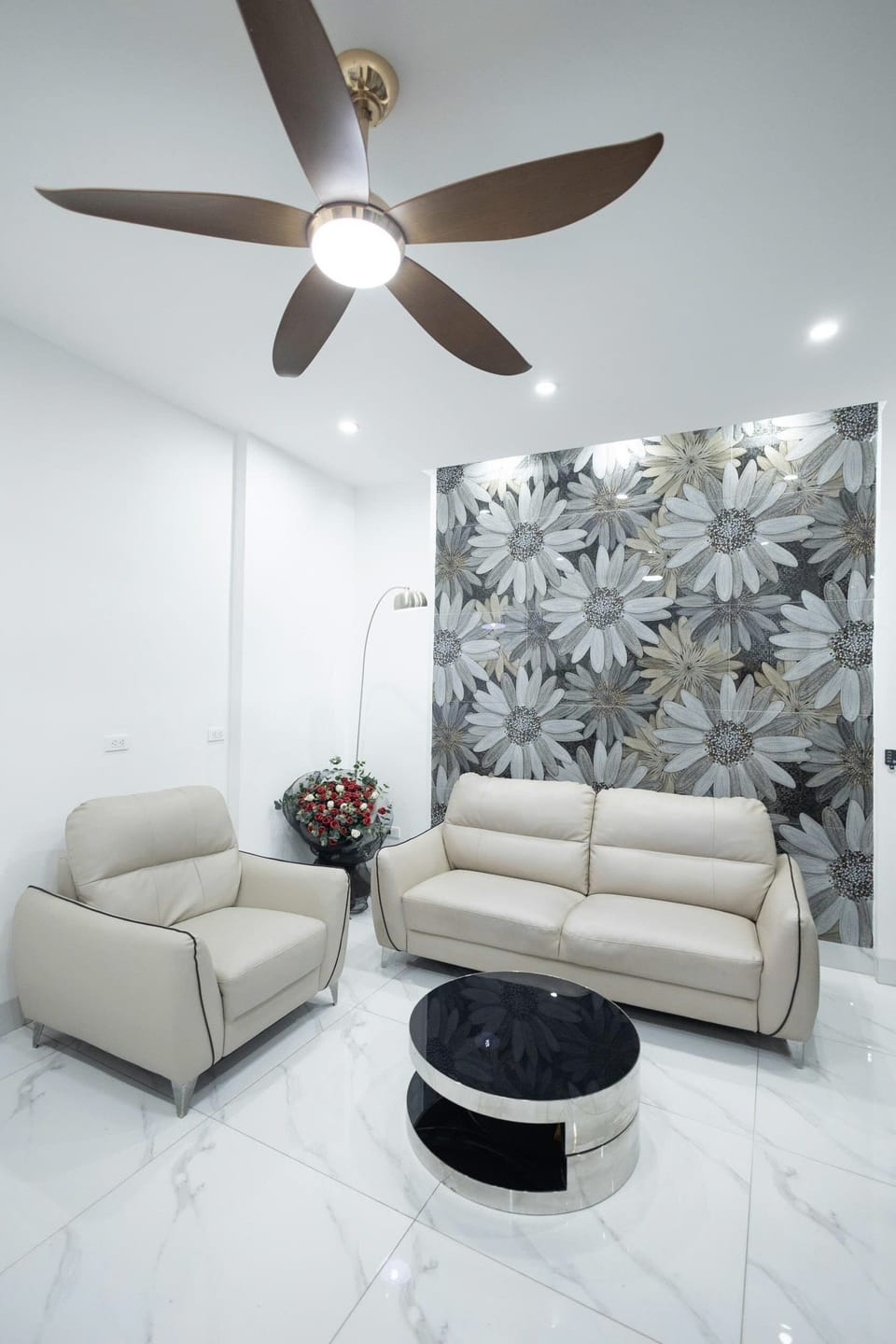 Basic Double Room Single Use | Living area | Flat-screen TV, fireplace