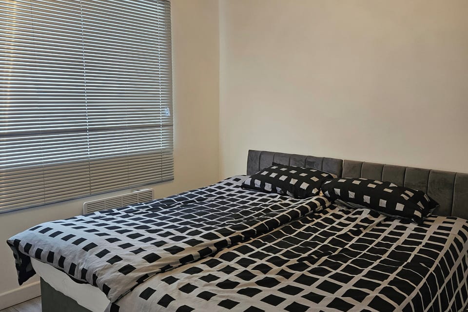 Modern 2-bedroom Apartment, Near Central London Apartment in London