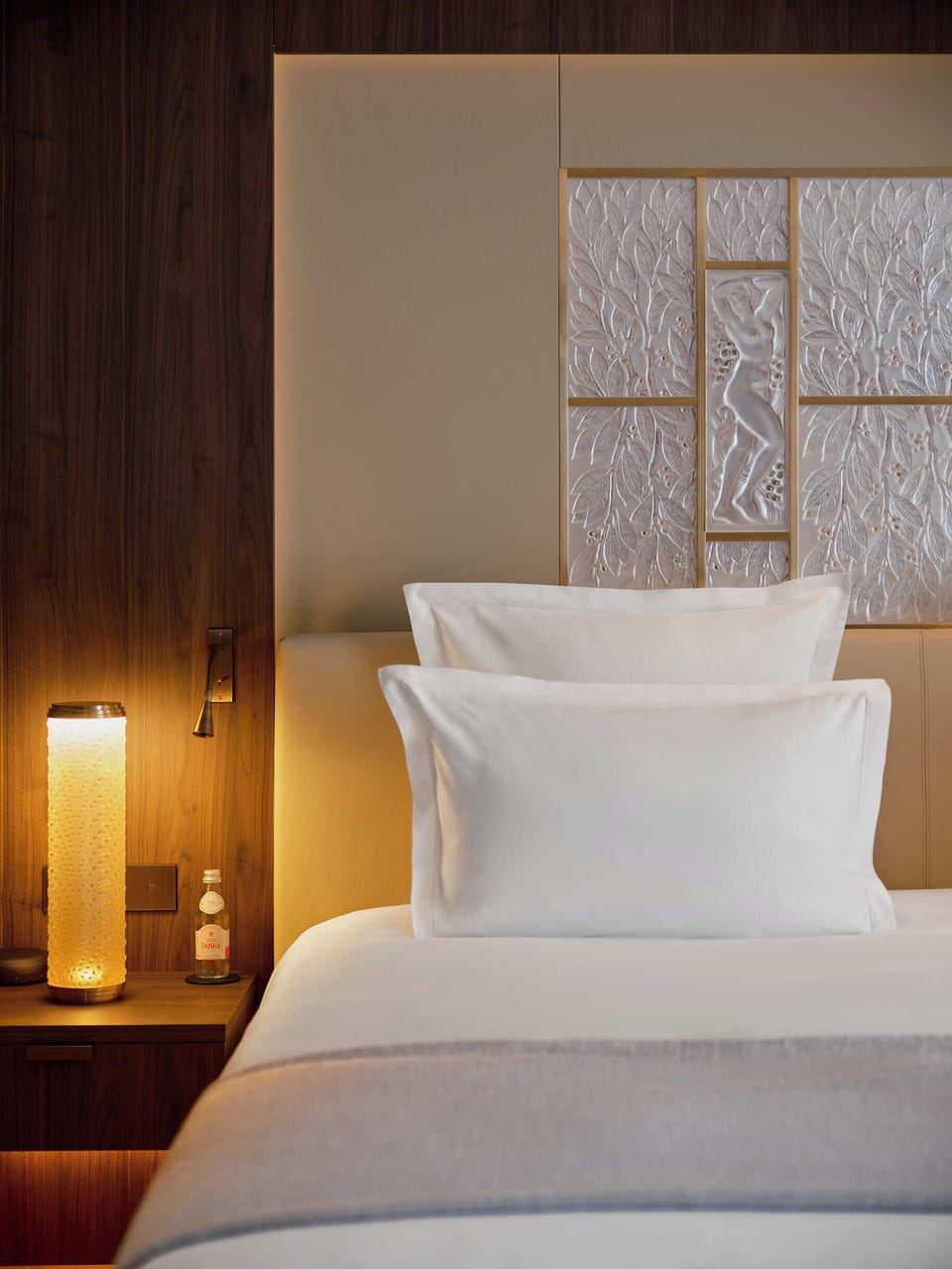Superior Suite, Mountain View | Premium bedding, memory foam beds, minibar (some free items), desk