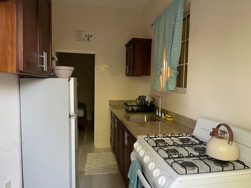 House | 1 bedroom