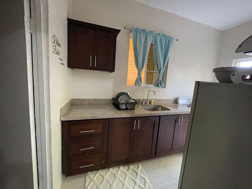 House | 1 bedroom