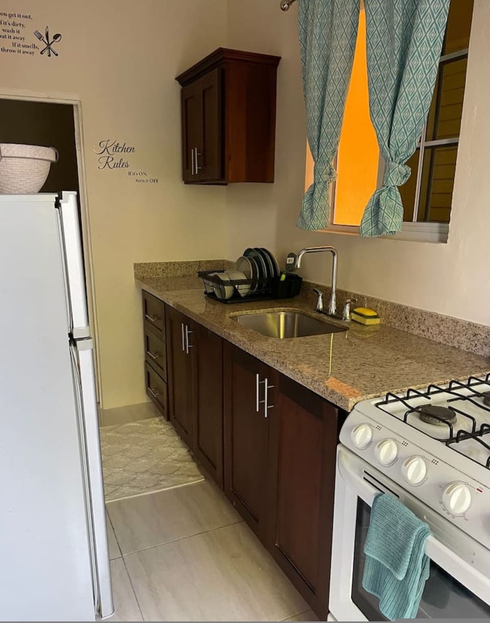 House | 1 bedroom