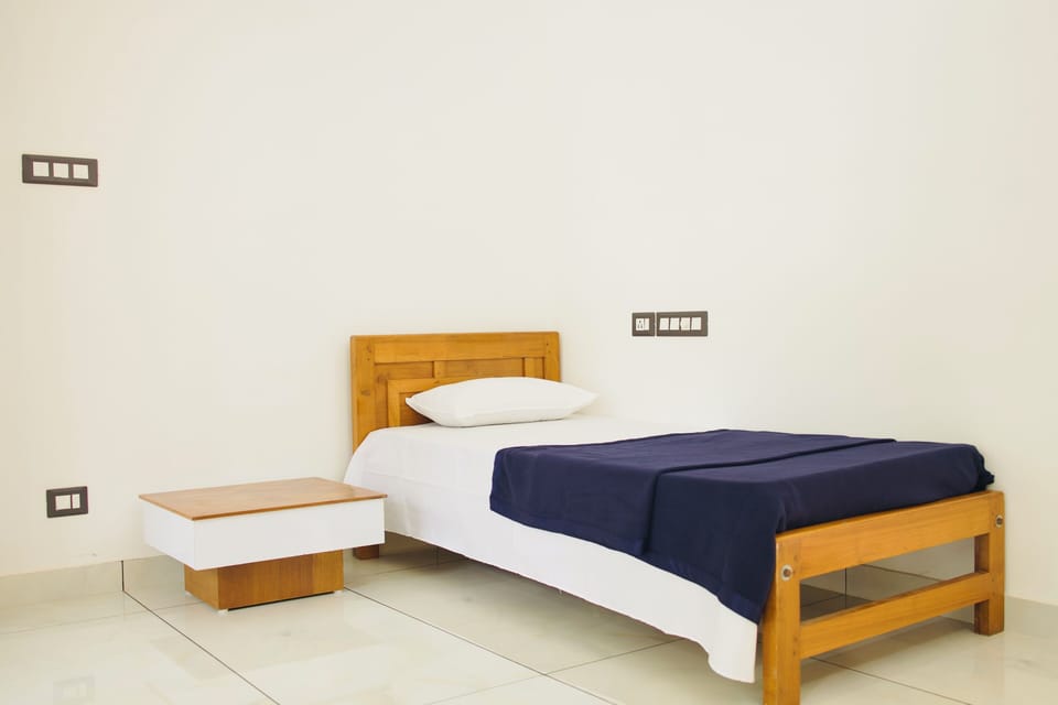 Deluxe Single Room | Select Comfort beds