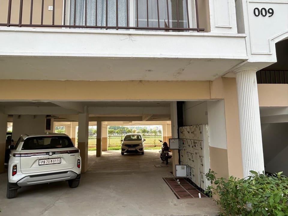 Apartment, 3 Bedrooms, Accessible, Smoking | Parking | Limited parking