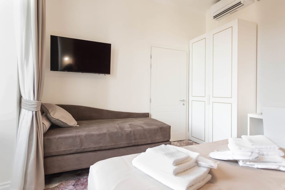 Triple Room | Premium bedding, down comforters, minibar, in-room safe