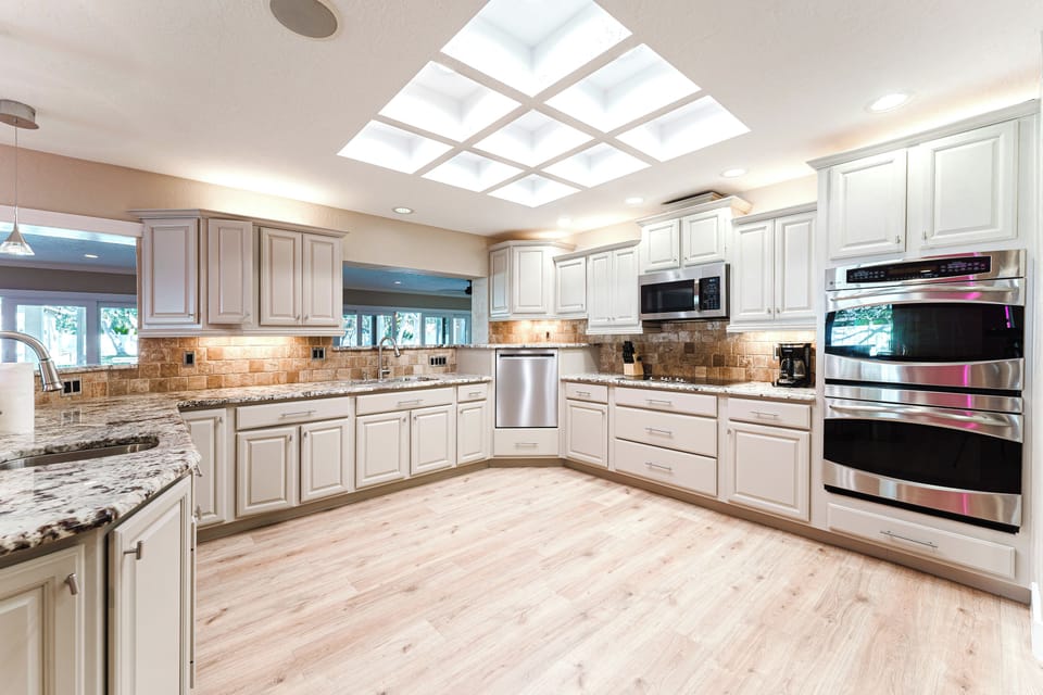 Deluxe Villa, 5 Bedrooms, Garden View | Private kitchen | Full-size fridge, microwave, oven, stovetop