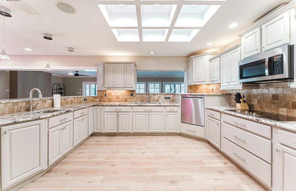 Deluxe Villa, 5 Bedrooms, Garden View | Private kitchen | Full-size fridge, microwave, oven, stovetop
