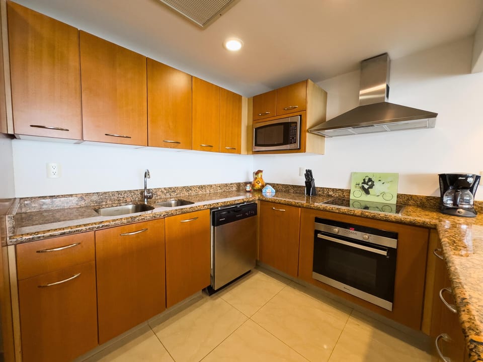 Fully equipped kitchen