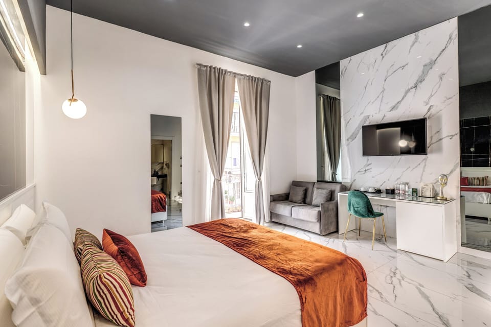 Honeymoon Quadruple Room | Desk, laptop workspace, soundproofing, WiFi (free)