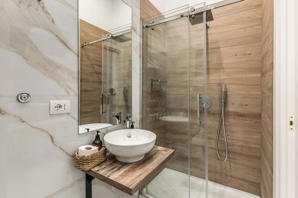 Basic Double Room | Bathroom | Bidet