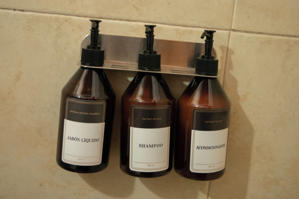 Economy Double or Twin Room | Bathroom | Shower, hair dryer, bidet, towels