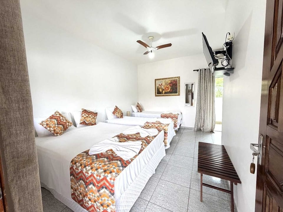 Comfort Quadruple Room | Desk, laptop workspace, free WiFi