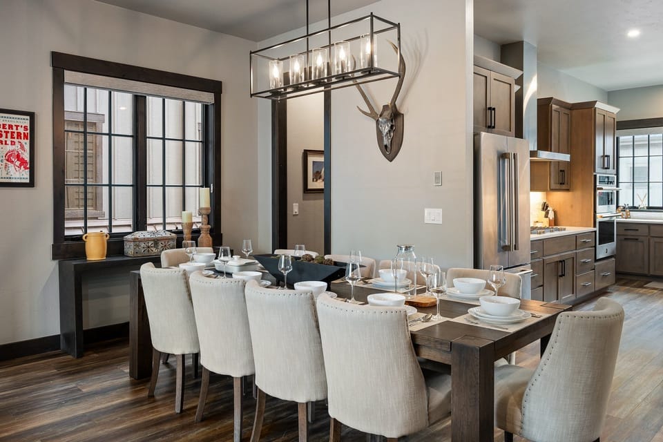 Dining Room Area with Seating for 10 People