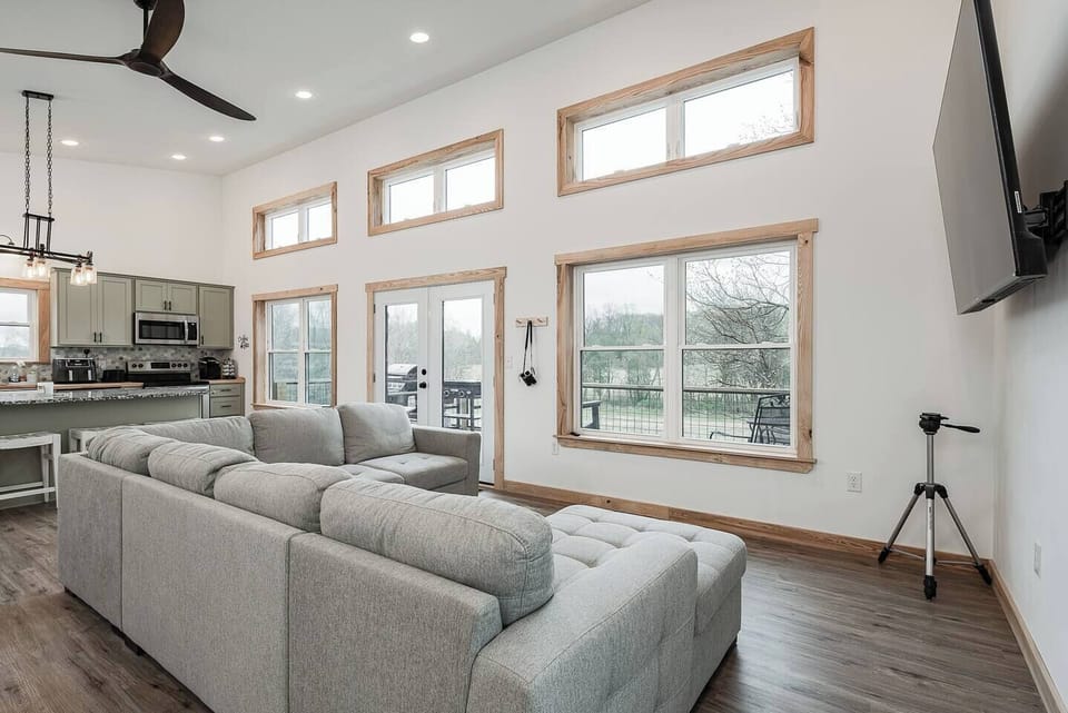 60b8fe83-cd75-45d5-b0b4-2c90f1a31634