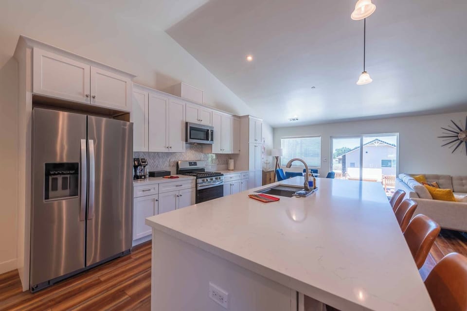 House, Multiple Beds, Patio, Garden View (Blue Moon Escape) | Private kitchen | Coffee/tea maker