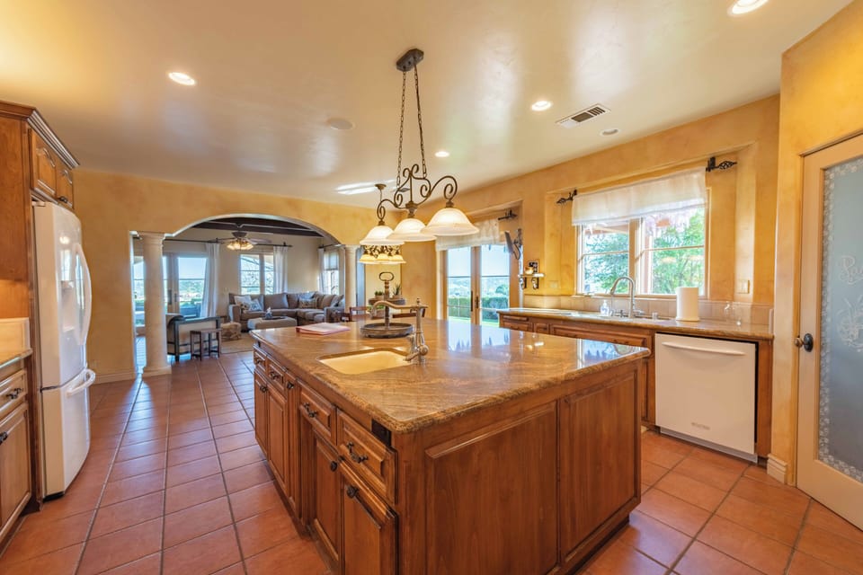 House, Multiple Beds, Hot Tub, Pool View (Paso Palacio) | Interior